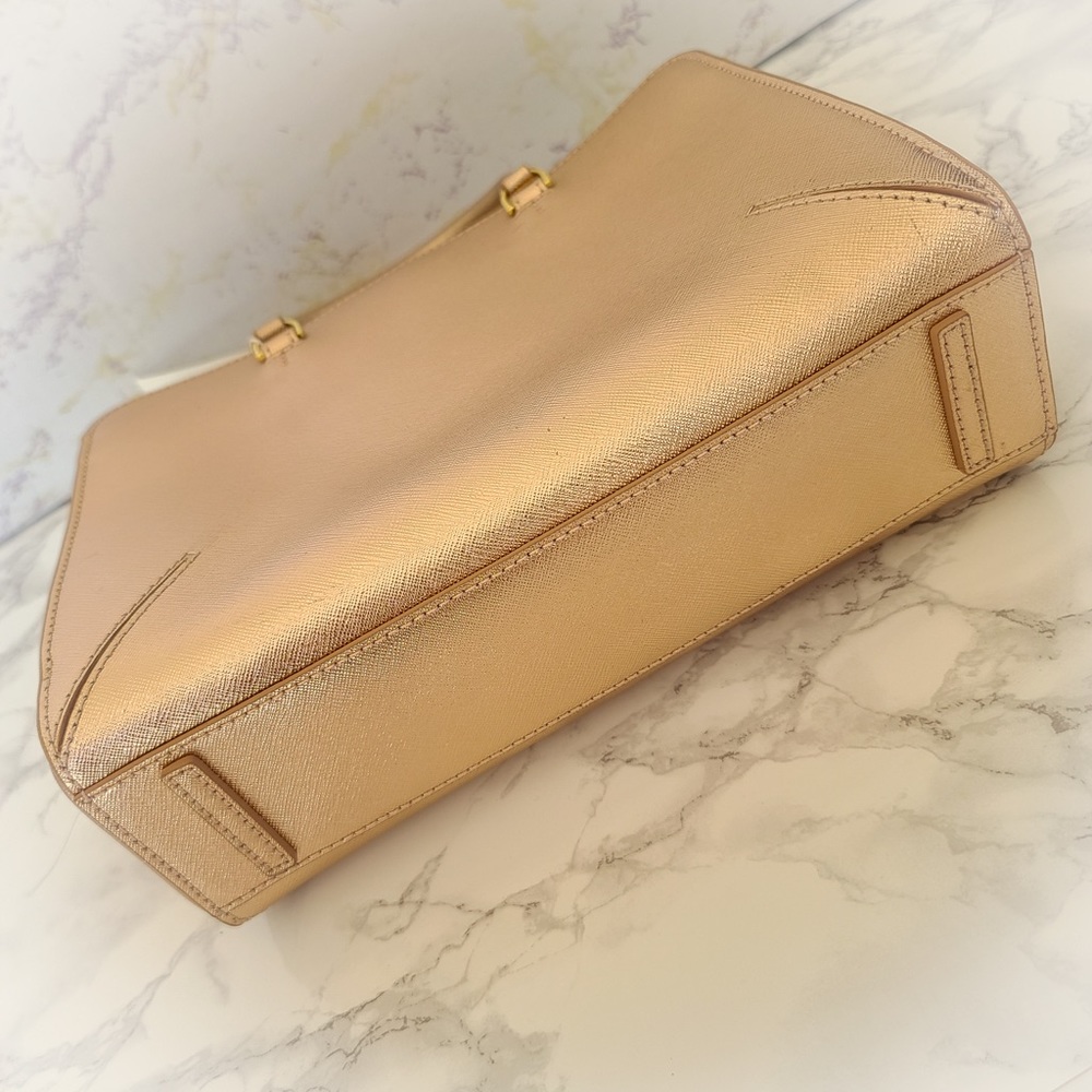 Tory Burch - Emerson Small Zip Tote - Picture 4 of 11